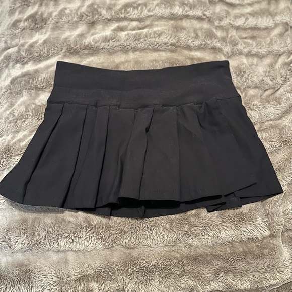 Garage Classic Black Skort - Picture 1 of 3